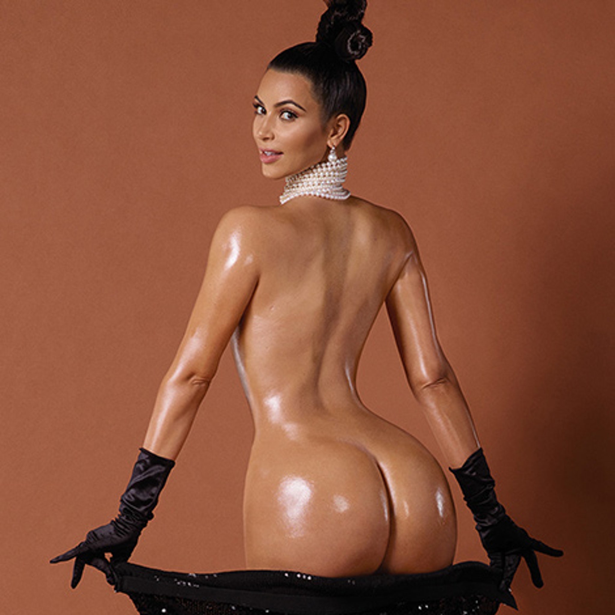 carolyn ely recommends kim kardashian totally naked pic