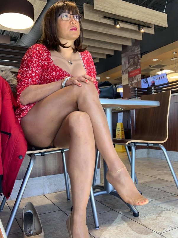 ava francisco recommends Sitting Down Up Skirt
