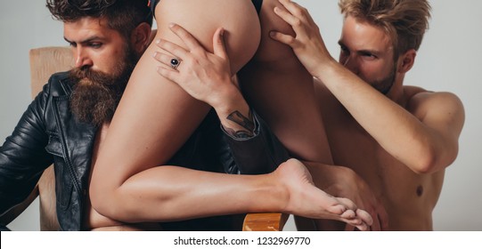 photos of threesomes