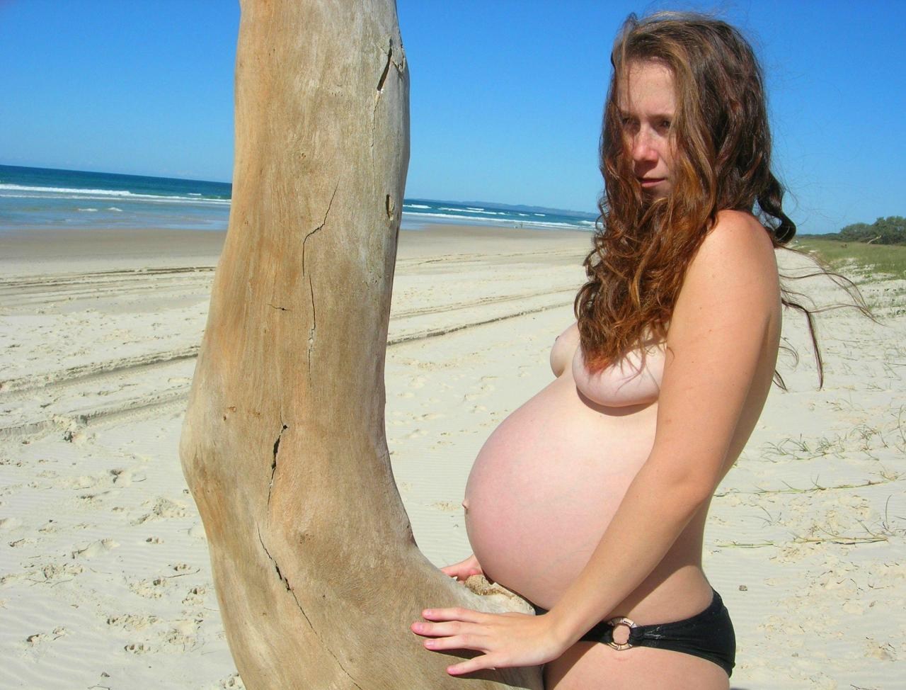 ben heard recommends Pregnant Women On Beach Porn