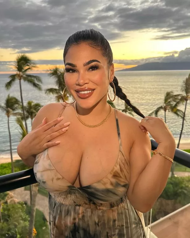 chelsey klein recommends rachael ostovich tits pic