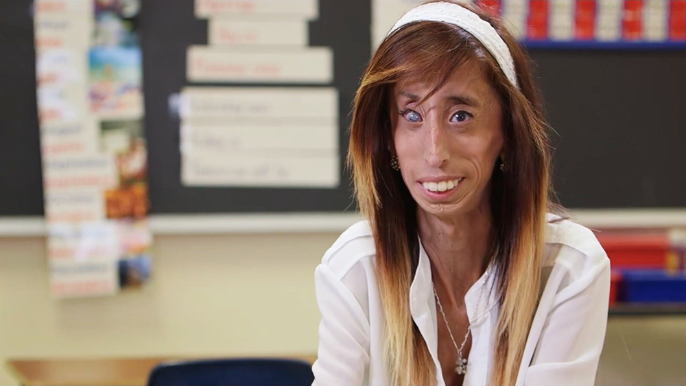 Best of Is lizzie velasquez married