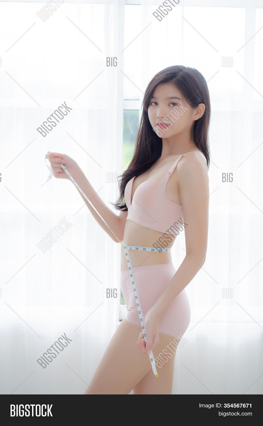 david dettmann recommends sexy skinny asian girls pic
