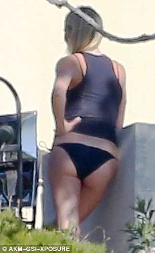 alexis nokes recommends gwyneth paltrow ass pic