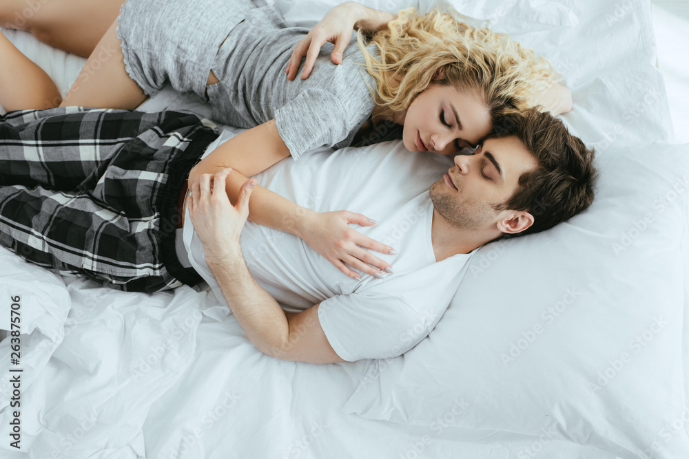 Best of Picture of man and woman cuddling in bed