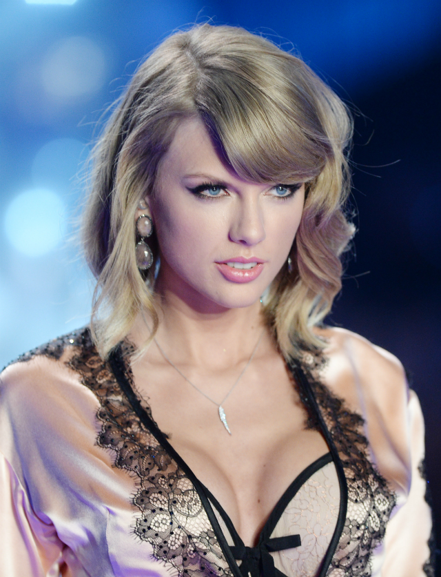 bea matis recommends taylor swift hot porn pic
