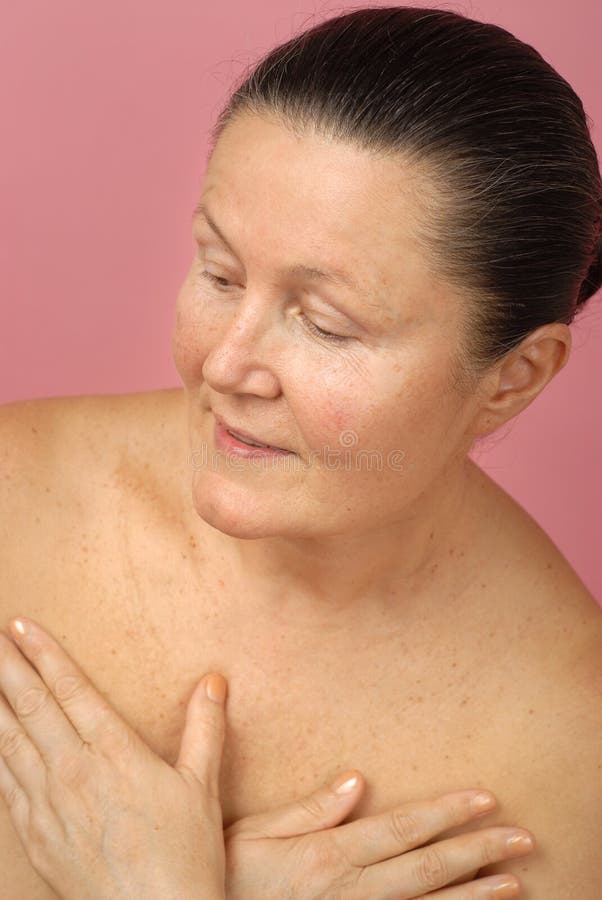 donna renfrey recommends Older Naturist Women