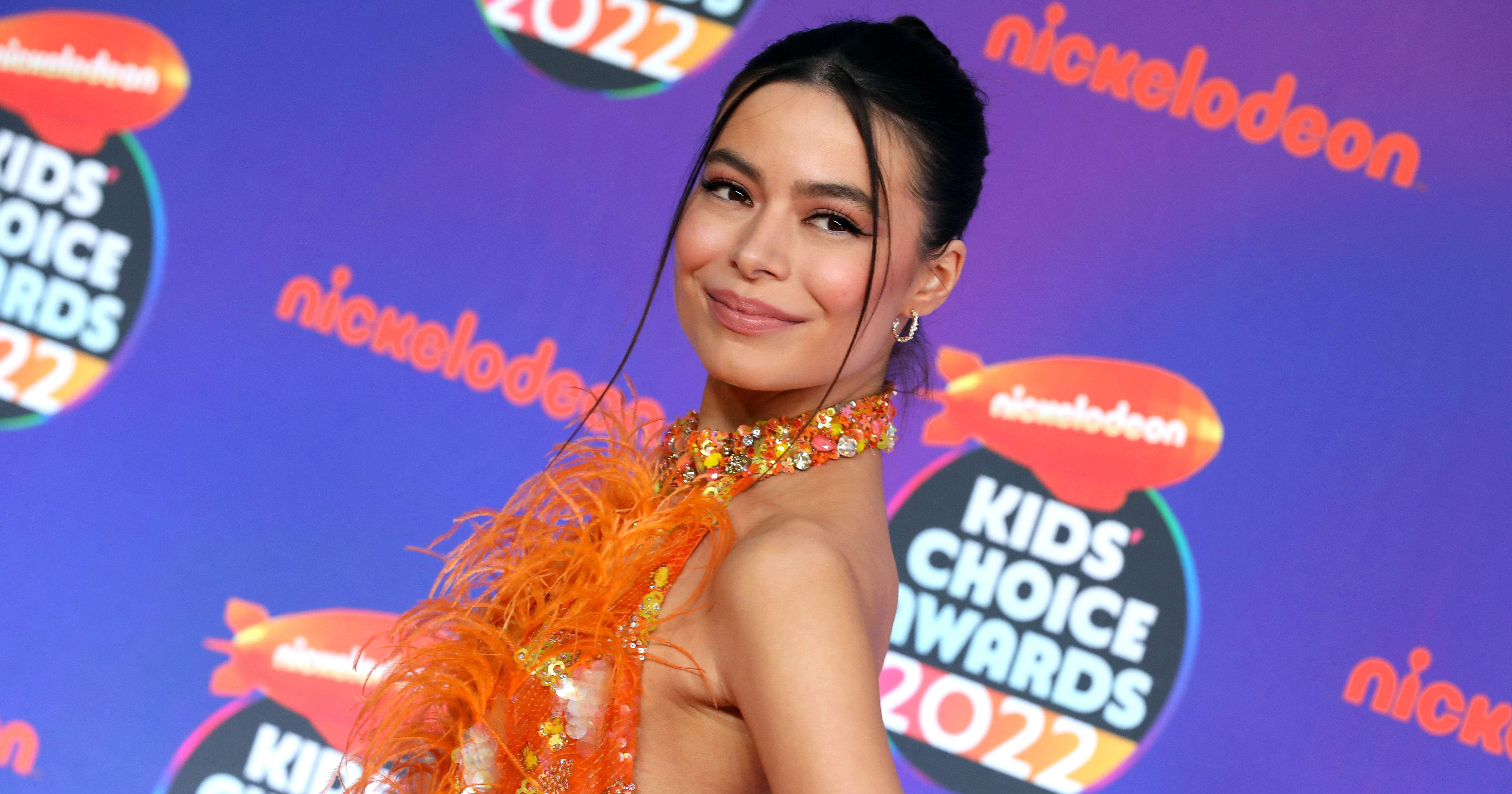 ann mckelvey recommends Miranda Cosgrove Completely Naked