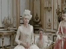 derry reed recommends kirsten dunst marie antoinette gif pic