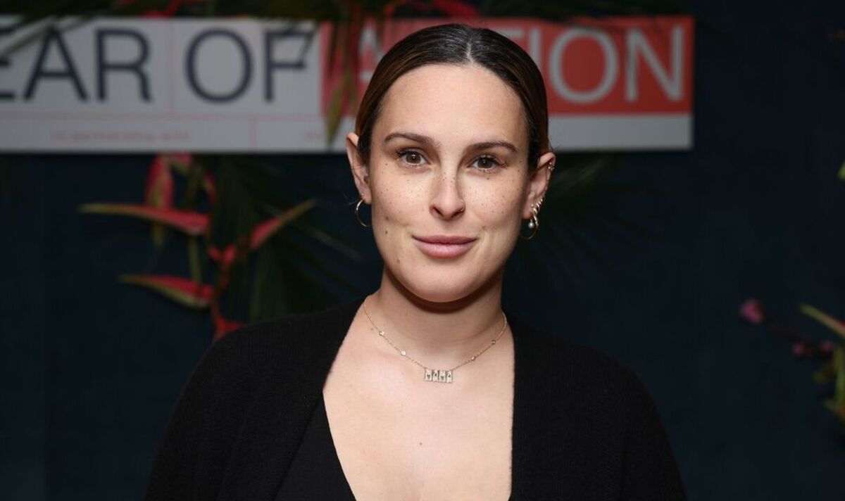 abdulaziz alsultan add rumer willis topless photo