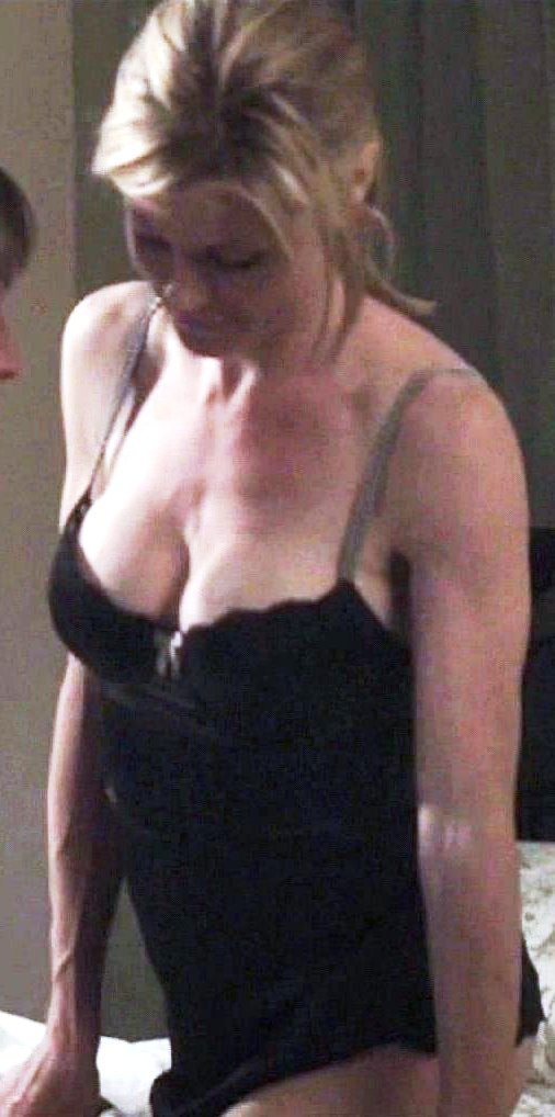 Julie Bowen Nude Pics bleach ori