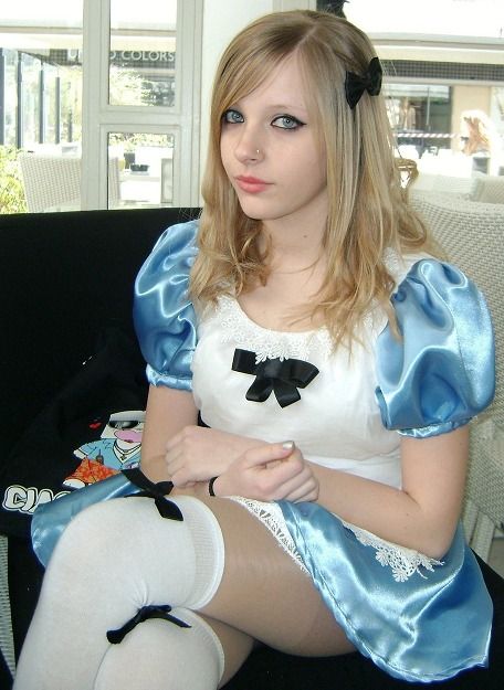 clyde padgett recommends alice in wonderland cosplay porn pic