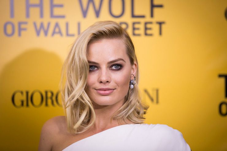 alison chenoweth recommends margot robbie nude wolf pic