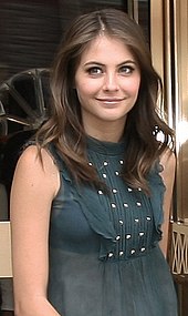 destiny hopkins recommends willa holland garden party pic