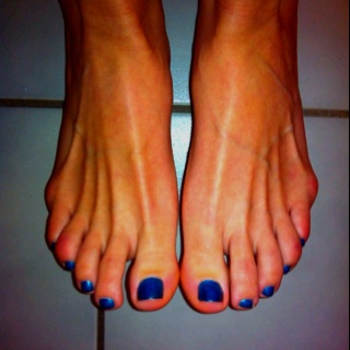 cormac redmond share prettiest feet on earth photos