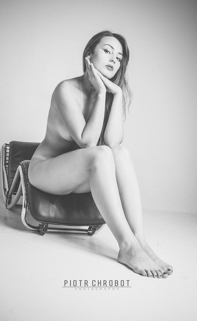 cole mcneal add photo amature nude art