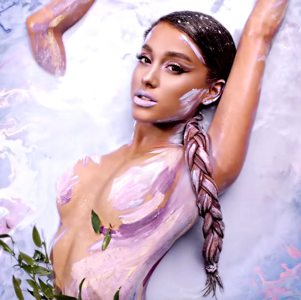 clara slaughter add ariana grande completely naked photo