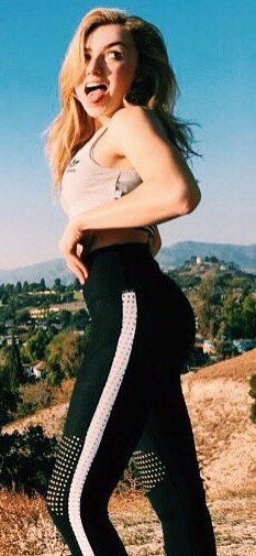 david loughlin recommends Peyton List In Yoga Pants