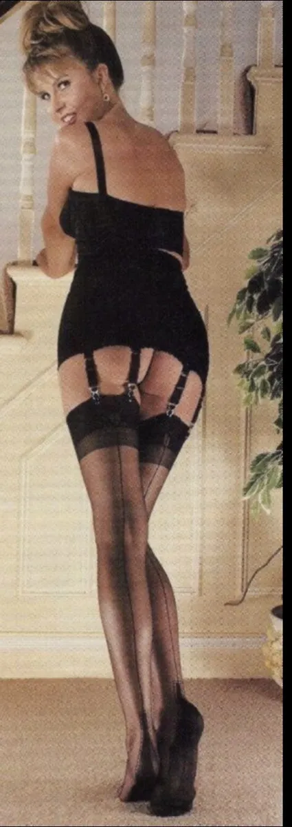 arun karki add photo babe in black stockings
