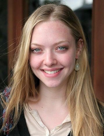 cary aguilar recommends amanda seyfried big boobs pic