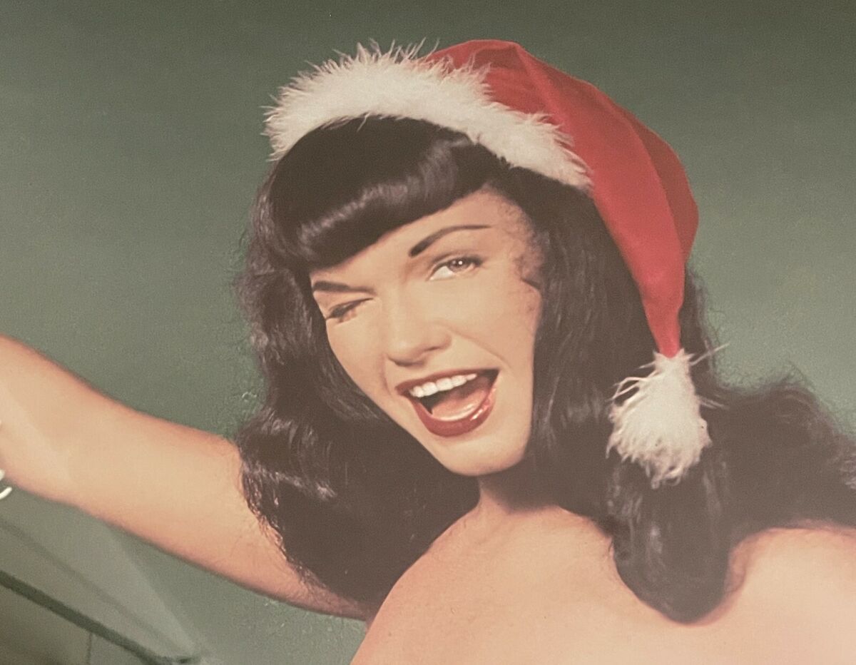 amy nead recommends bettie page santa hat pic
