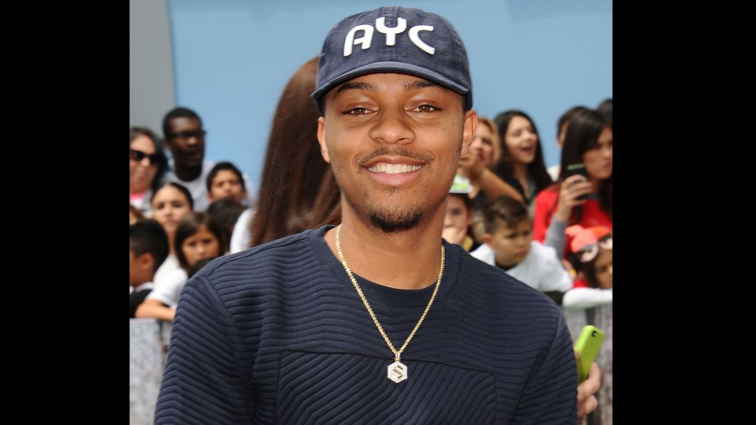 brad hands share bow wow sex sense photos