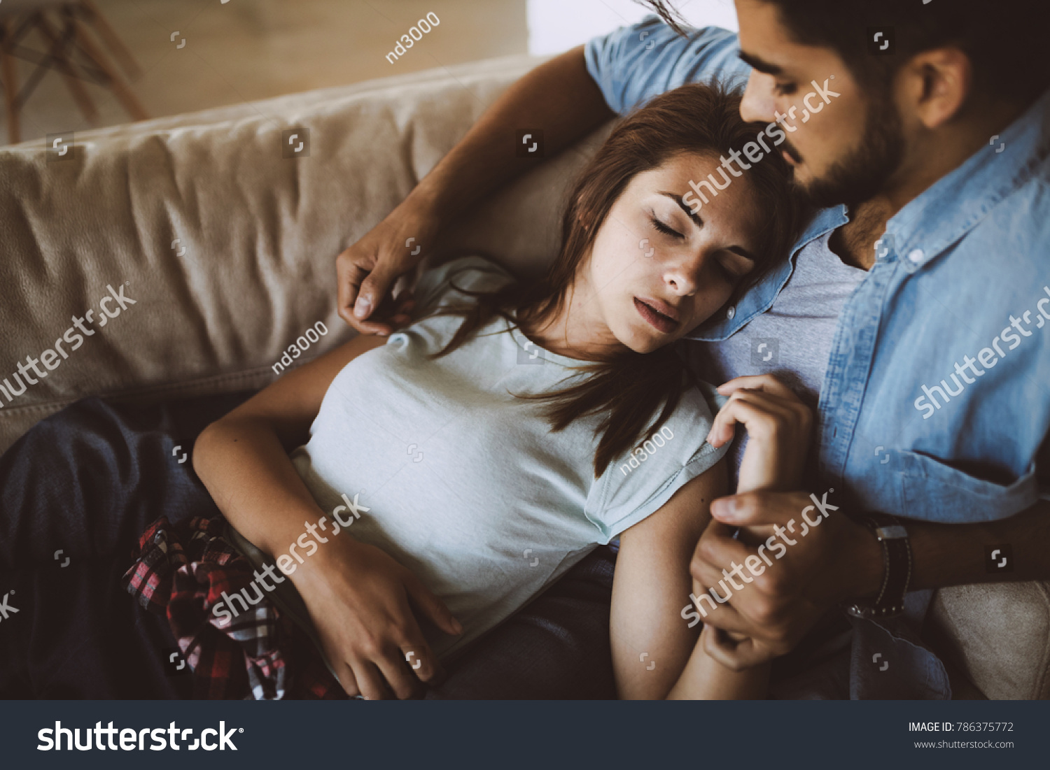 damien louis share boy lying on girls lap images photos