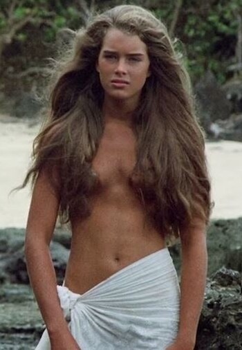 brooke shields boobs