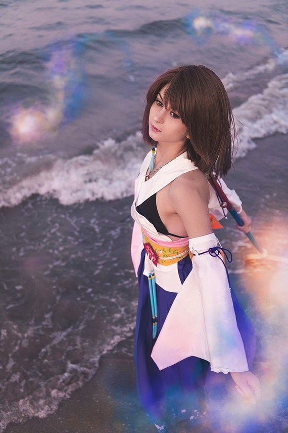 Yuna Final Fantasy Cosplay nett eskort