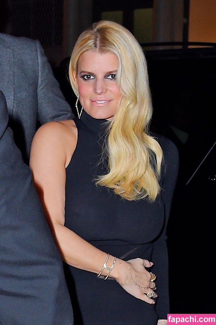 crystal reeve recommends jessica simpson leaked photo pic