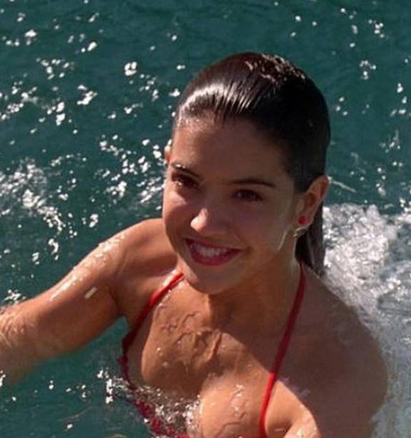 bridget mchenry recommends Phoebe Cates Topless Scene