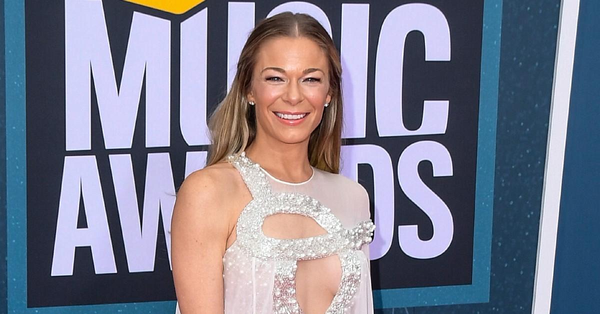 christo adams recommends leann rimes nipple slip pic