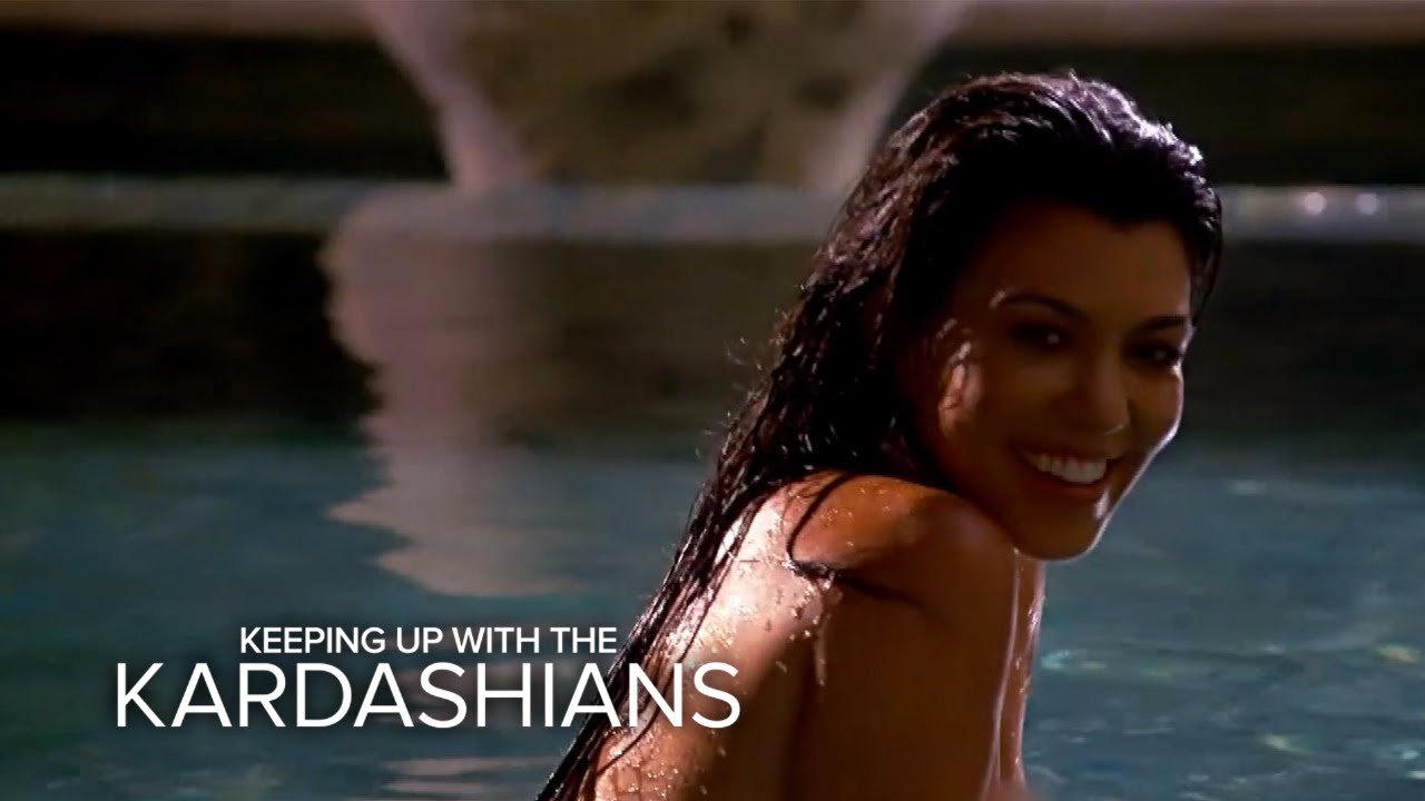 Kourtney Kardashian Nude Uncensored sim wise