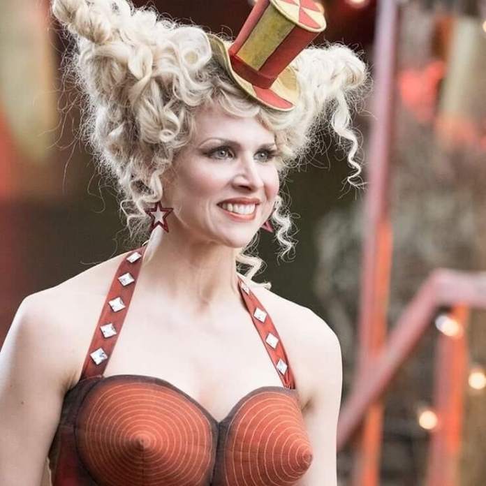 Lucy Punch Sexy hoe sex