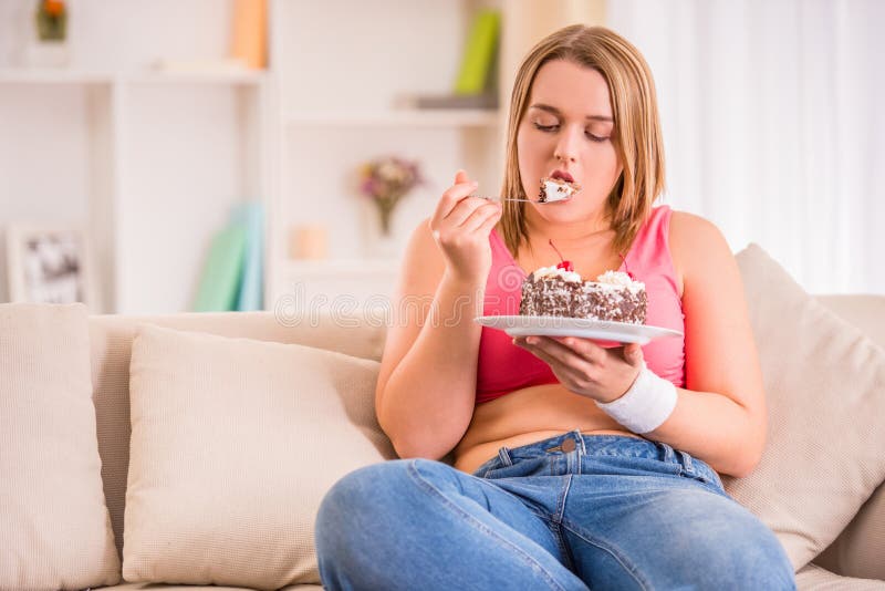 carlos martinez castro recommends fat girls eating cake pic