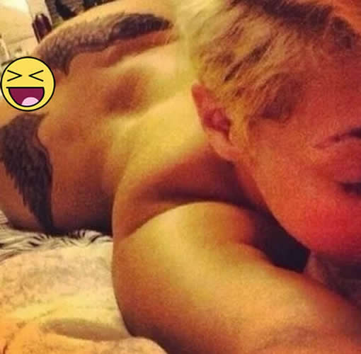 miley cyrus butthole