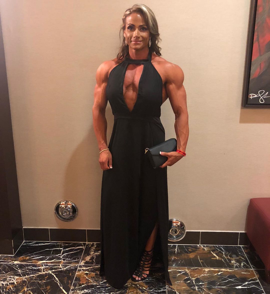 angela hollman recommends Dresses For Muscular Ladies