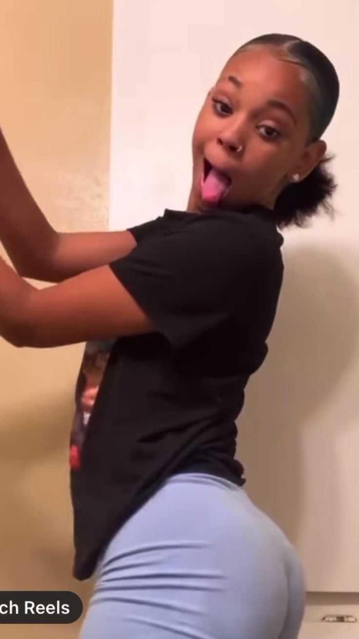 Thick Black Women Twerking escort repairs