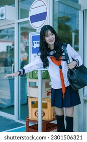 ahmed hamde recommends Japanese Schoolgirl On Bus