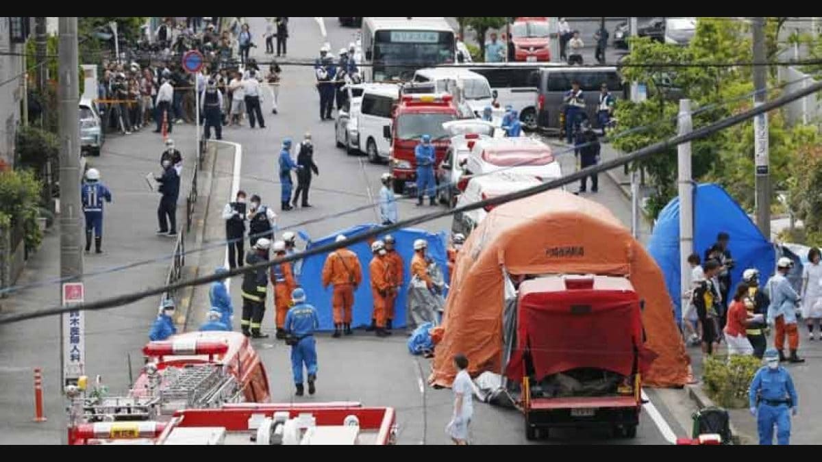 daniel brem recommends japanese schoolgirl on bus pic