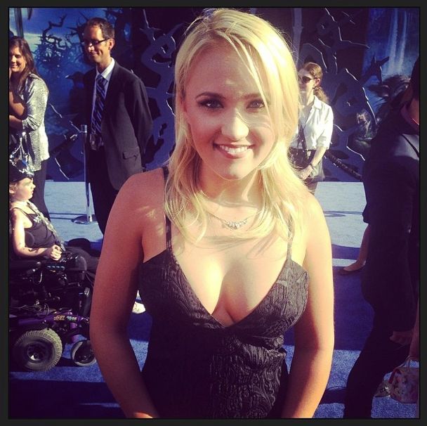 afonso henriques recommends Emily Osment Pokies