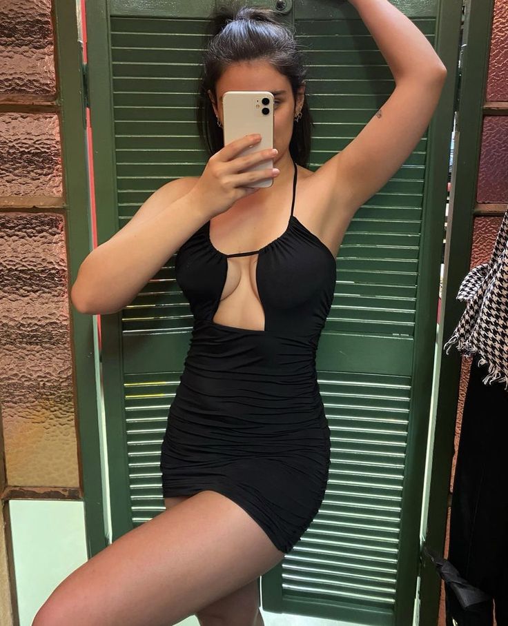 alyssa galik add sexy dressing room selfies photo