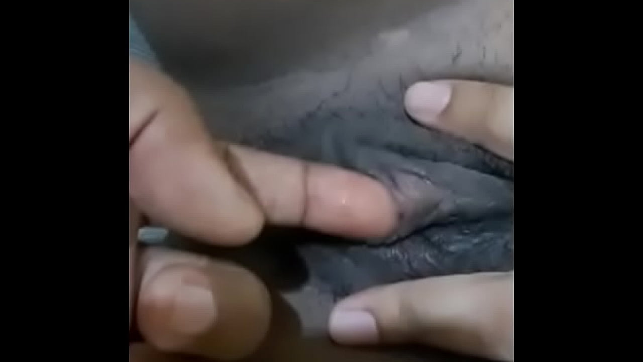 alia majeed recommends Finger In Black Pussy