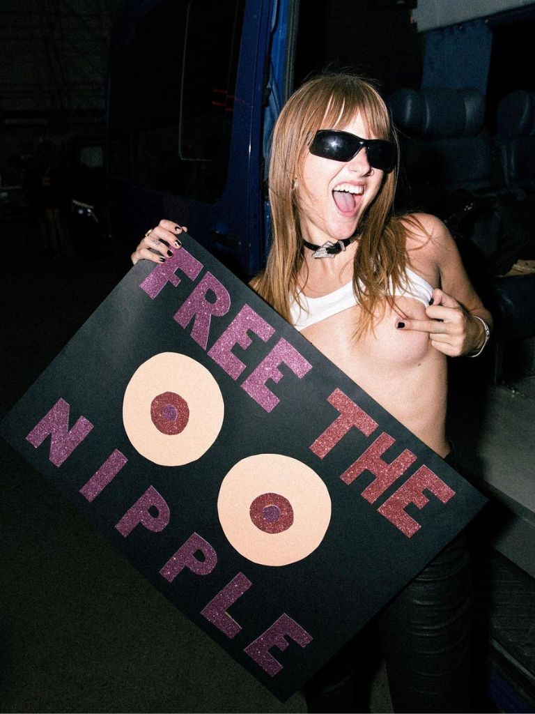 billy nabil recommends Free The Tits