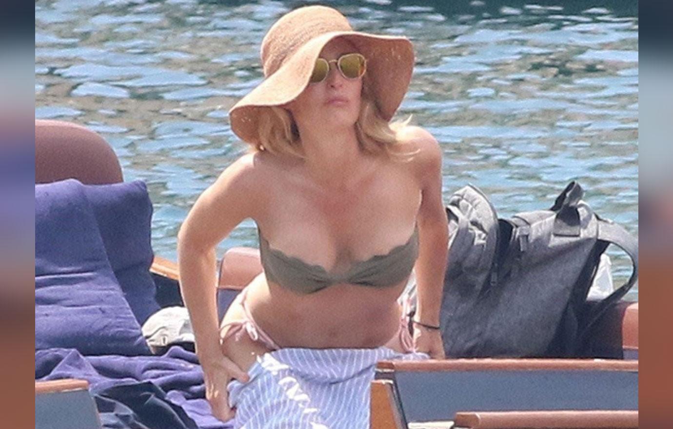 brenda wainwright recommends Gillian Anderson Nip Slip