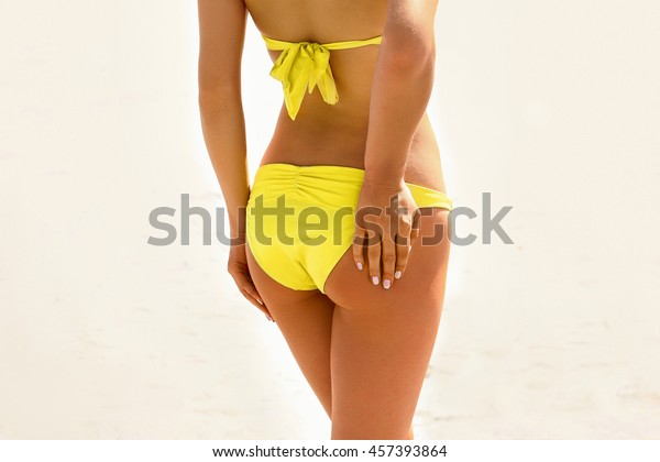 anis afina recommends hot ass in bikini pic