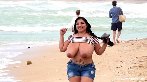 alana fitch recommends Huge Tits Public Flash