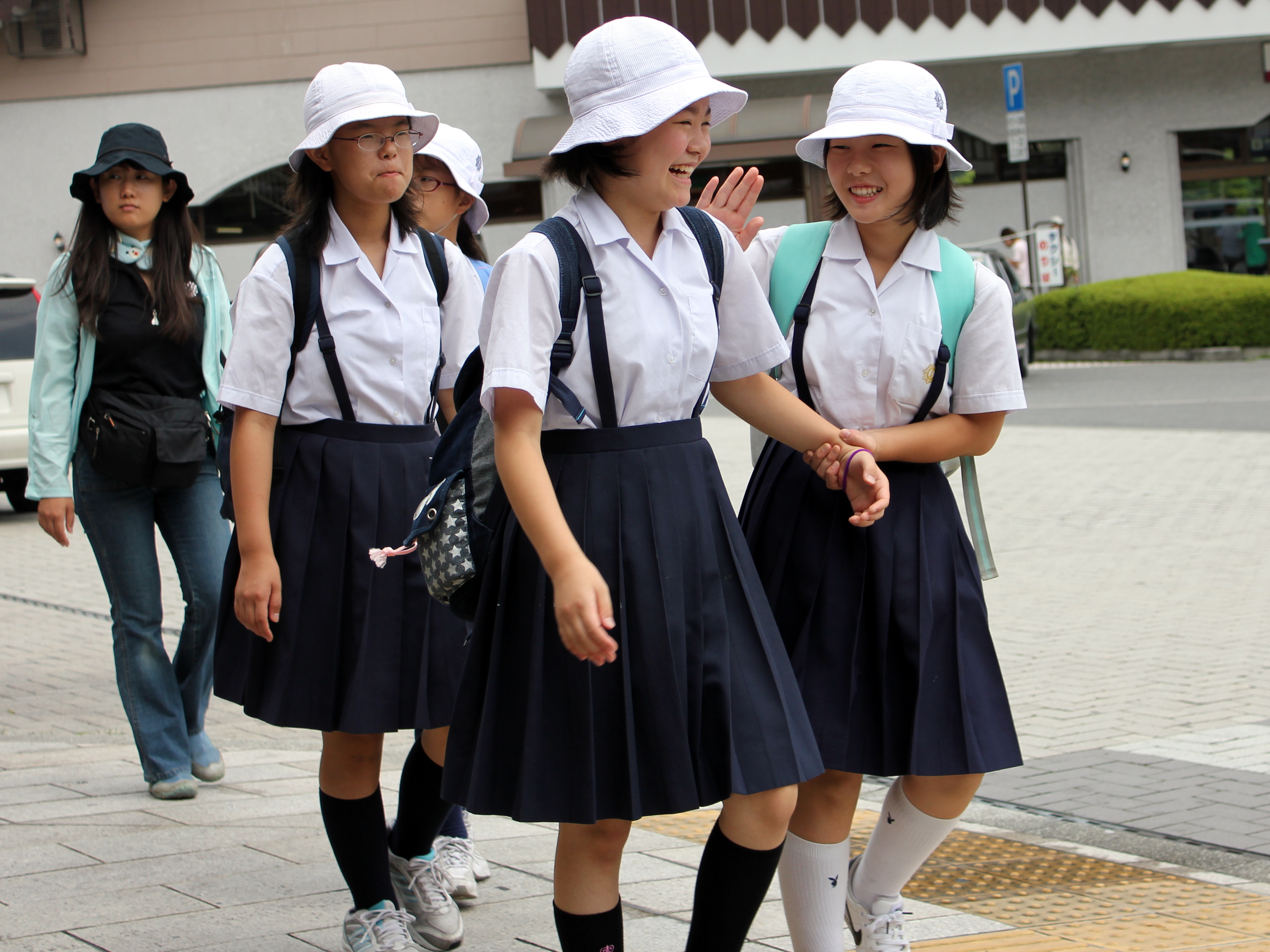 darran williams recommends japanese school girls photo pic