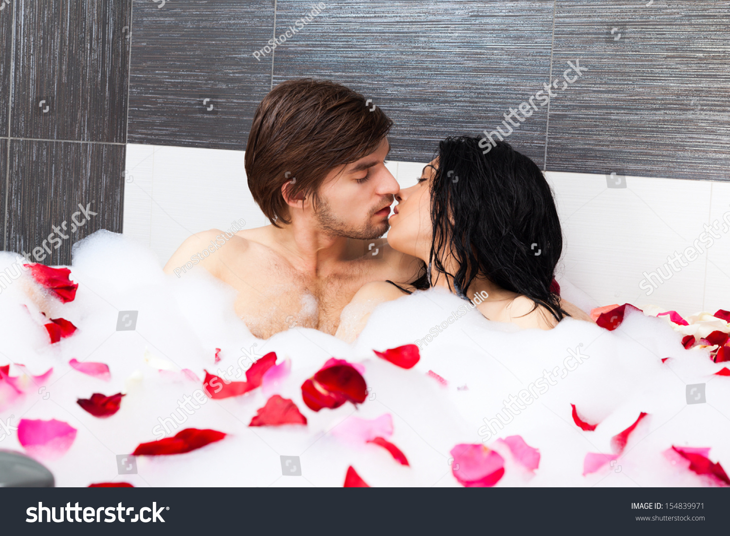 claudiu iancu add kissing in the bathtub photo