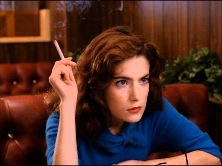 anthony boughner recommends Lara Flynn Boyle Smoking